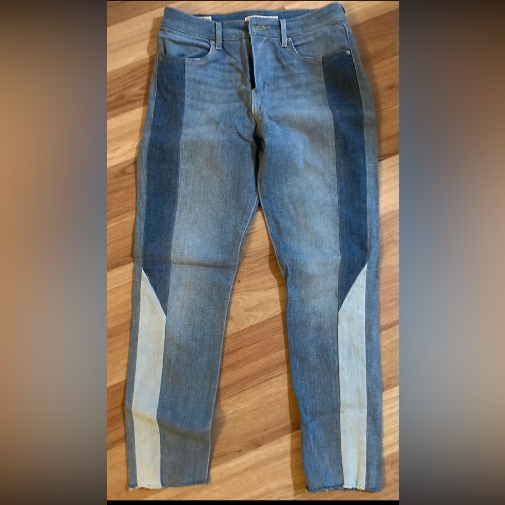 Levi’s 721 Highrise patchwork skinny jeans. Size 29